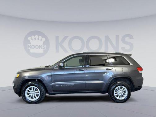 Granite Crystal Metallic Clearcoat 2019 Jeep Grand Cherokee Laredo
