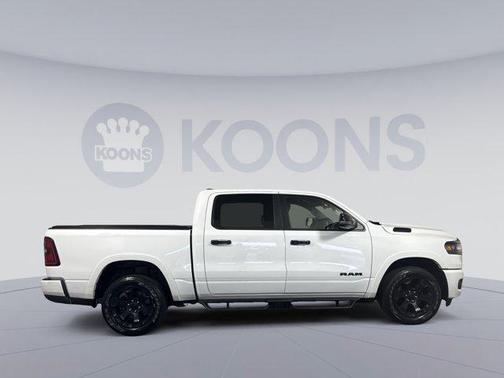 Bright White Clearcoat 2025 RAM 1500 Big Horn/Lone Star