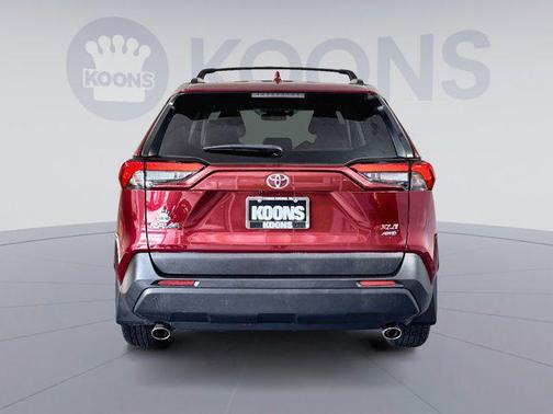 2022 Toyota RAV4 XLE