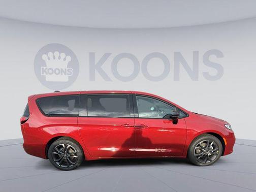 2026 Chrysler Pacifica L