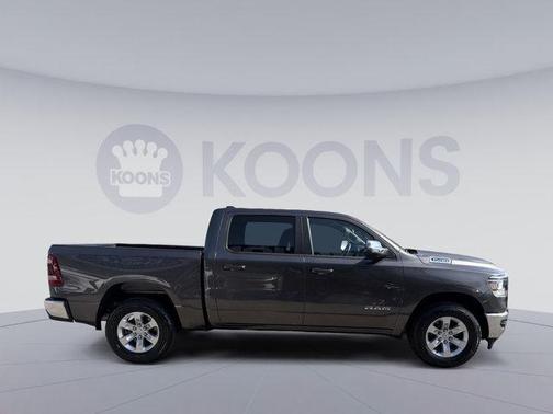 Granite Crystal Metallic Clearcoat 2024 RAM 1500 Laramie