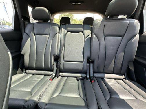 2020 Audi Q7 55 Premium