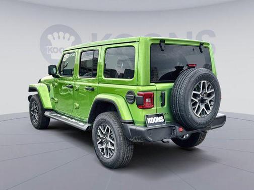 2026 Jeep Wrangler 4-Door Sahara 4x4