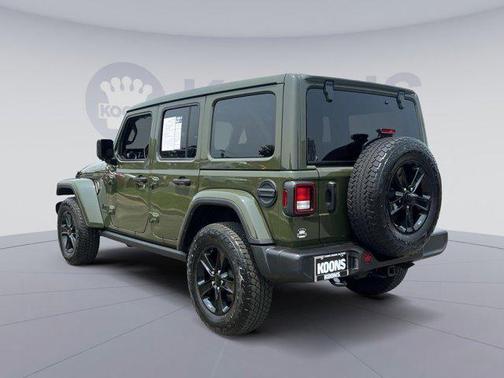 2023 Jeep Wrangler 4-Door Sahara Altitude 4x4