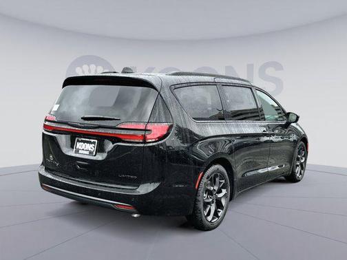2026 Chrysler Pacifica Limited