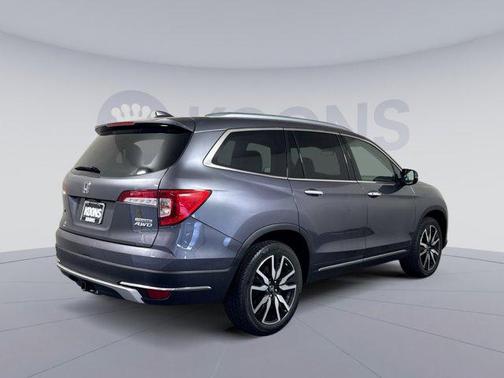 Modern Steel Metallic 2019 Honda Pilot Touring 8-Passenger