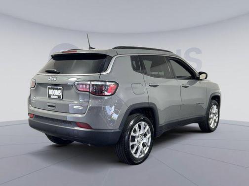 2023 Jeep Compass Latitude Lux