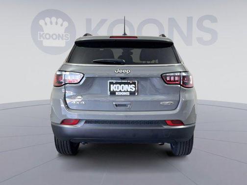 2023 Jeep Compass Latitude Lux