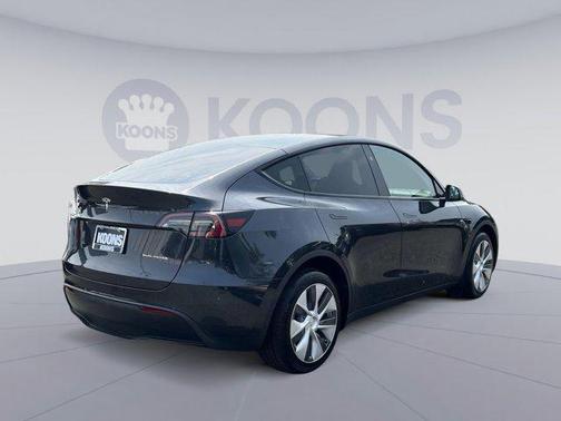 2024 Tesla Model Y Long Range Dual Motor All-Wheel Drive