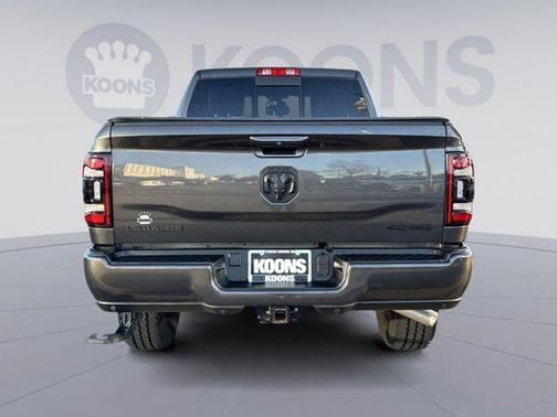 2022 RAM 2500 Laramie Crew Cab 4x4 6'4' Box