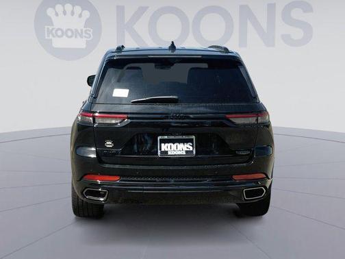 2025 Jeep Grand Cherokee Summit