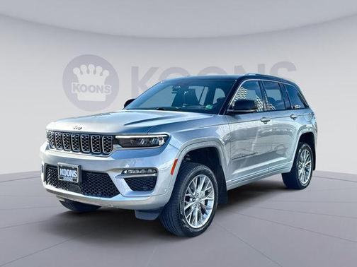 2022 Jeep Grand Cherokee Summit