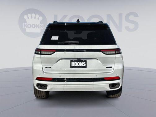 2025 Jeep Grand Cherokee Summit