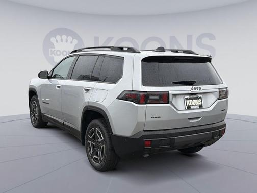 Silver Zynith Clearcoat 2026 Jeep Cherokee Limited