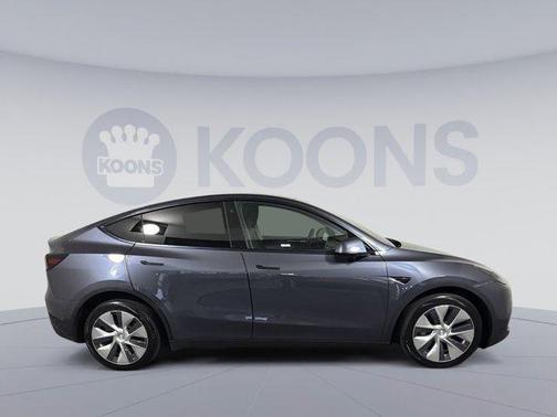 Midnight Silver Metallic 2023 Tesla Model Y Long Range Dual Motor All-Wheel Drive