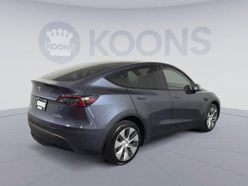 Midnight Silver Metallic 2023 Tesla Model Y Long Range Dual Motor All-Wheel Drive