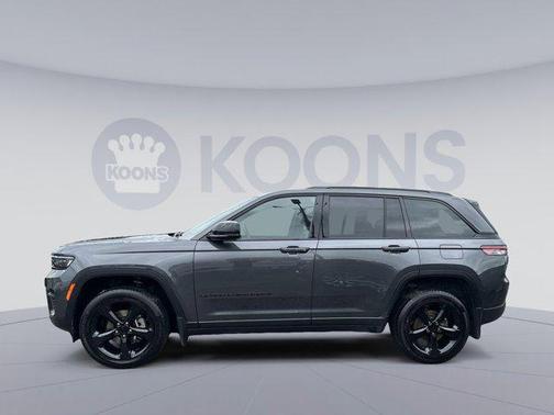 2022 Jeep Grand Cherokee Altitude