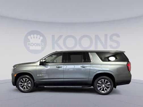 Silver Sage Metallic 2023 Chevrolet Suburban LT