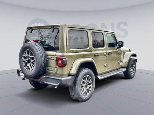 2026 Jeep Wrangler 4-Door Sahara 4x4