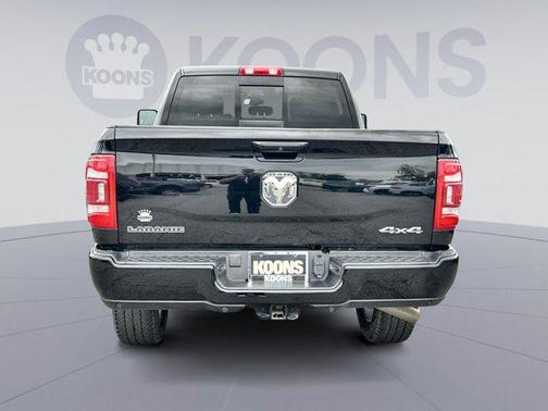 2024 RAM 2500 Laramie Crew Cab 4x4 6'4' Box