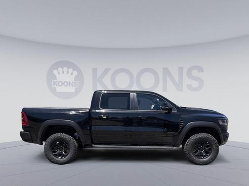 Diamond Black Crystal Pearlcoat 2026 RAM 1500 RHO Crew Cab 4x4 5'7' Box