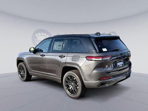 2025 Jeep Grand Cherokee Summit