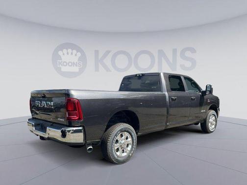 2025 RAM 2500 Big Horn Crew Cab 4x4 8' Box