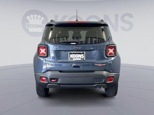 2021 Jeep Renegade Trailhawk
