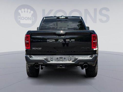 Diamond Black Crystal Pearlcoat 2026 RAM 1500 RHO Crew Cab 4x4 5'7' Box