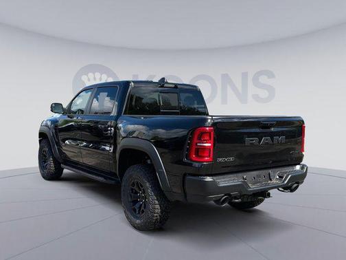 Diamond Black Crystal Pearlcoat 2026 RAM 1500 RHO Crew Cab 4x4 5'7' Box