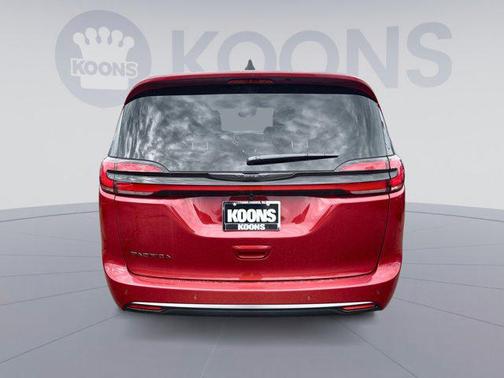 2026 Chrysler Pacifica L