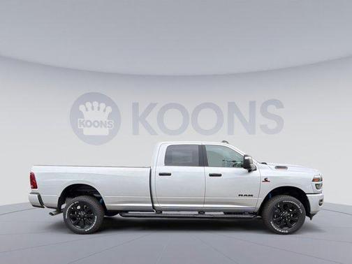 Silver Zynith 2026 RAM 2500 Big Horn Crew Cab 4x4 8' Box