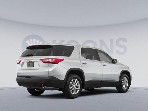 Silver Ice Metallic 2021 Chevrolet Traverse LS