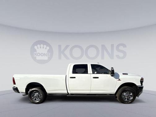 2025 RAM 2500 Tradesman Crew Cab 4x4 8' Box