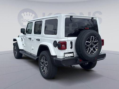2026 Jeep Wrangler 4-Door Sahara 4x4