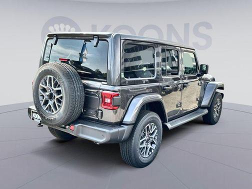 2025 Jeep Wrangler 4-Door Sahara 4x4
