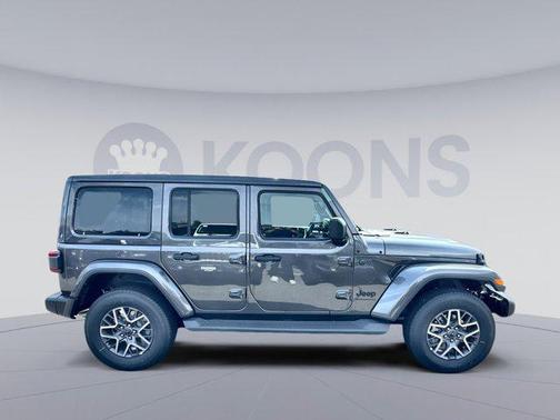 2025 Jeep Wrangler 4-Door Sahara 4x4