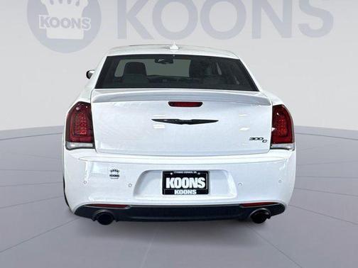 2023 Chrysler 300 C