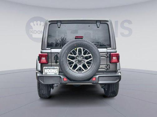 2026 Jeep Wrangler 4-Door Sahara 4x4