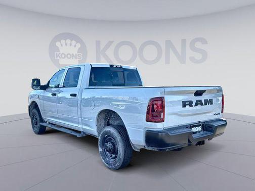 2026 RAM 2500 Tradesman Crew Cab 4x4 6'4' Box
