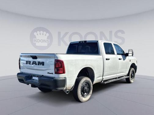 2026 RAM 2500 Tradesman Crew Cab 4x4 6'4' Box