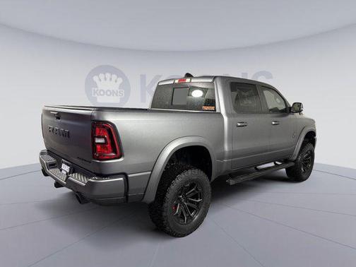 Diamond Black Crystal Pearlcoat 2025 RAM 1500 Big Horn/Lone Star