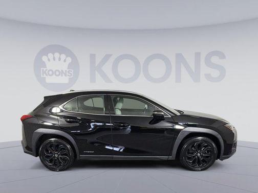 2022 Lexus UX 250h Base