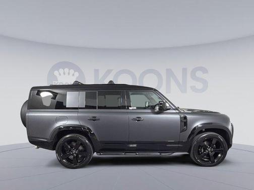 2025 Land Rover Defender V8