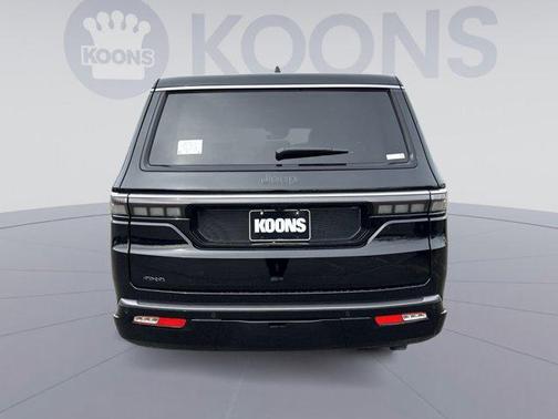 2026 Jeep Grand Wagoneer L 4x4