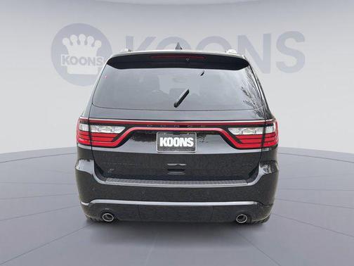 DB Black Clearcoat 2026 Dodge Durango GT AWD HEMI V8