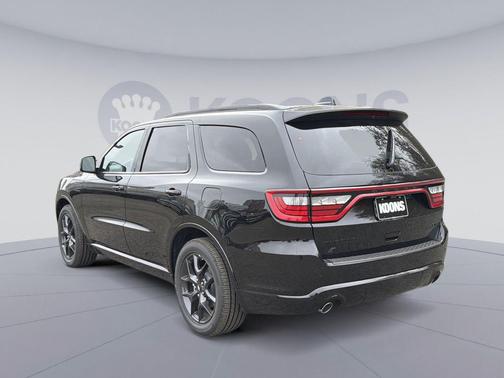 DB Black Clearcoat 2026 Dodge Durango GT AWD HEMI V8