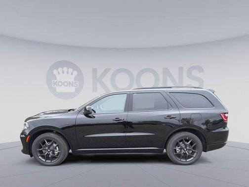 DB Black Clearcoat 2026 Dodge Durango GT AWD HEMI V8