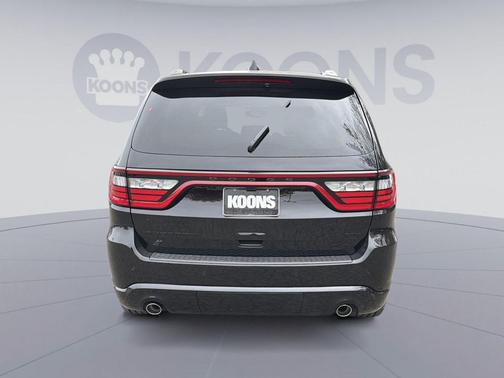 DB Black Clearcoat 2026 Dodge Durango GT AWD HEMI V8