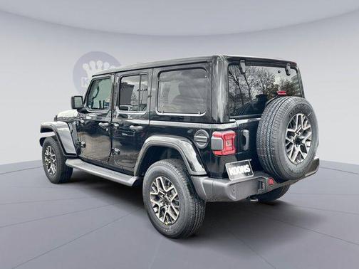 2026 Jeep Wrangler 4-Door Sahara 4x4